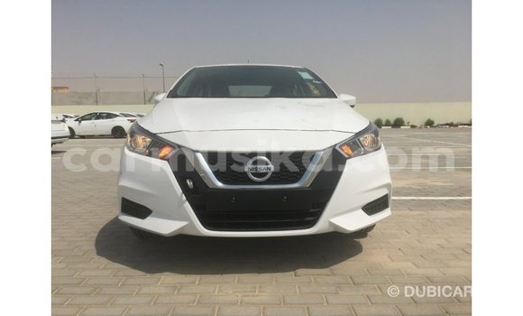Acheter Import Voiture Nissan Sunny Blanc à Import - Dubai, Harare Acheter Import Voiture Nissan Sunny Blanc à Import - Dubai, Harare
