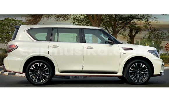Buy Import Nissan Patrol White Car in Import - Dubai in Harare Buy Import Nissan Patrol White Car in Import - Dubai in Harare