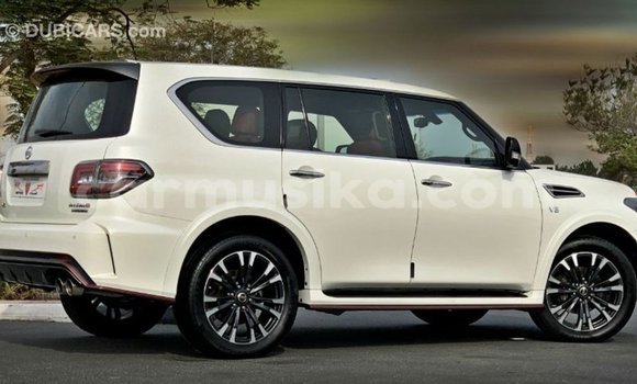 Buy Import Nissan Patrol White Car in Import - Dubai in Harare Buy Import Nissan Patrol White Car in Import - Dubai in Harare