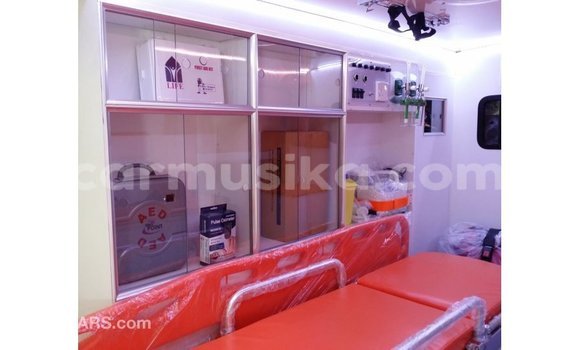 Buy Import Toyota Hiace White Car in Import - Dubai in Harare Buy Import Toyota Hiace White Car in Import - Dubai in Harare