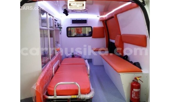 Buy Import Toyota Hiace White Car in Import - Dubai in Harare Buy Import Toyota Hiace White Car in Import - Dubai in Harare