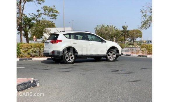 Buy Import Toyota HiAce White Truck in Import - Dubai in Harare Buy Import Toyota HiAce White Truck in Import - Dubai in Harare