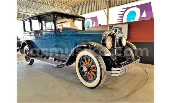 Nunua Imported Buick Electra Bluu Gari ndani ya Import - Dubai nchini Harare