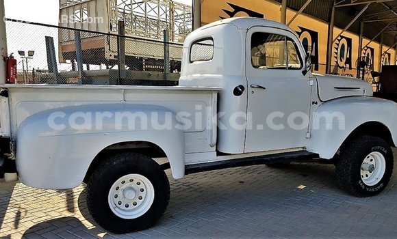 Tenga Imported Ford Club Wagon Chena Mota in Import - Dubai in Harare Tenga Imported Ford Club Wagon Chena Mota in Import - Dubai in Harare