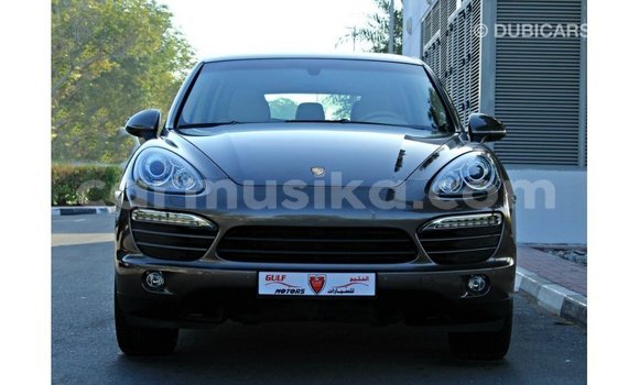 Acheter Import Voiture Porsche Cayenne Marron à Import - Dubai, Harare Acheter Import Voiture Porsche Cayenne Marron à Import - Dubai, Harare