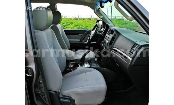 Buy Import Mitsubishi Pajero Brown Car in Import - Dubai in Harare Buy Import Mitsubishi Pajero Brown Car in Import - Dubai in Harare