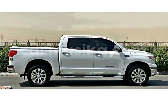 Buy Import Toyota Tundra White Car in Import - Dubai in Harare Buy Import Toyota Tundra White Car in Import - Dubai in Harare