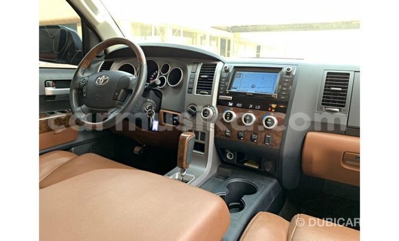 Buy Import Toyota Tundra White Car in Import - Dubai in Harare Buy Import Toyota Tundra White Car in Import - Dubai in Harare