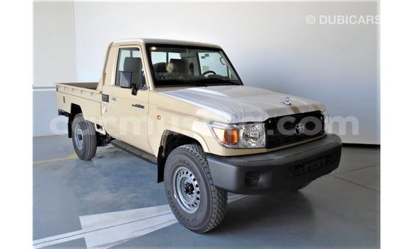 Acheter Import Voiture Toyota Land Cruiser Beige à Import - Dubai, Harare Acheter Import Voiture Toyota Land Cruiser Beige à Import - Dubai, Harare