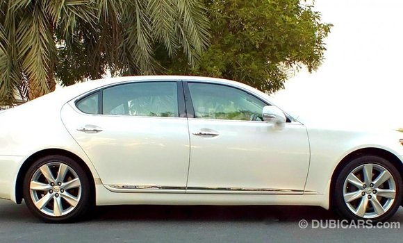 Buy Import Lexus LS White Car in Import - Dubai in Harare Buy Import Lexus LS White Car in Import - Dubai in Harare