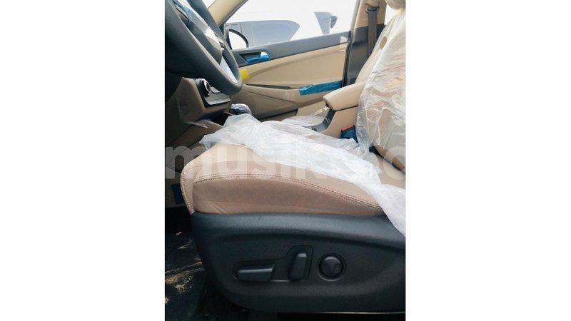 Big with watermark hyundai tucson harare import dubai 16385