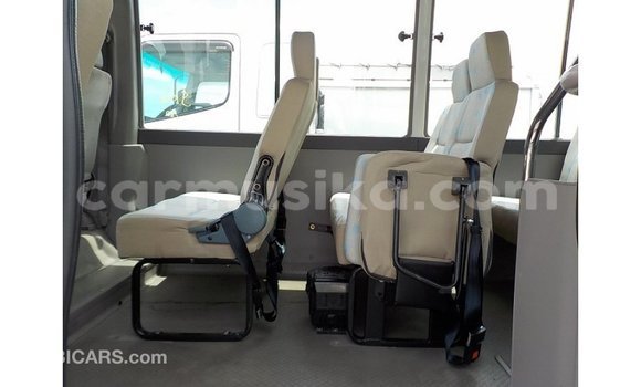 Tenga Imported Toyota Coaster Chena Mota in Import - Dubai in Harare Tenga Imported Toyota Coaster Chena Mota in Import - Dubai in Harare