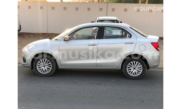 Tenga Imported Suzuki Carry Zvimwe Rori in Import - Dubai in Harare Tenga Imported Suzuki Carry Zvimwe Rori in Import - Dubai in Harare