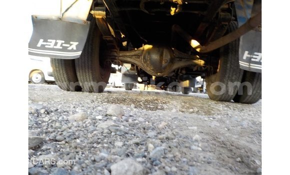 Tenga Imported Toyota Dyna Bhuruu Rori in Import - Dubai in Harare Tenga Imported Toyota Dyna Bhuruu Rori in Import - Dubai in Harare