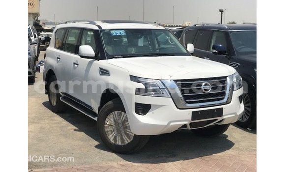 Nunua Imported Nissan Patrol Nyeupe Gari ndani ya Import - Dubai nchini Harare Nunua Imported Nissan Patrol Nyeupe Gari ndani ya Import - Dubai nchini Harare