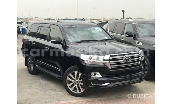 Tenga Imported Toyota Land Cruiser Nhema Mota in Import - Dubai in Harare Tenga Imported Toyota Land Cruiser Nhema Mota in Import - Dubai in Harare