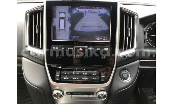 Tenga Imported Toyota Land Cruiser Nhema Mota in Import - Dubai in Harare Tenga Imported Toyota Land Cruiser Nhema Mota in Import - Dubai in Harare