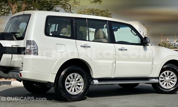Buy Import Mitsubishi Pajero White Car in Import - Dubai in Harare Buy Import Mitsubishi Pajero White Car in Import - Dubai in Harare