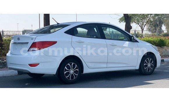 Tenga Imported Hyundai Accent Chena Mota in Import - Dubai in Harare Tenga Imported Hyundai Accent Chena Mota in Import - Dubai in Harare