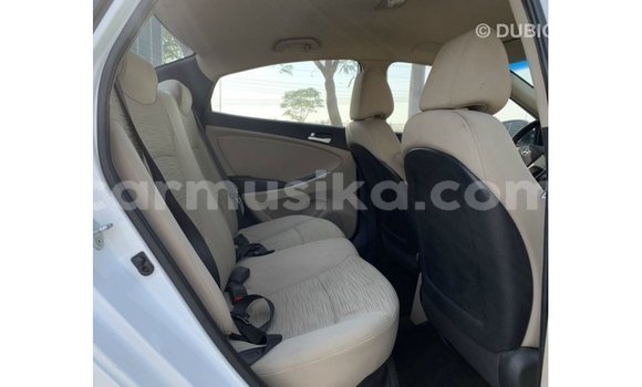 Tenga Imported Hyundai Accent Chena Mota in Import - Dubai in Harare Tenga Imported Hyundai Accent Chena Mota in Import - Dubai in Harare