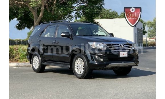 Tenga Imported Toyota Fortuner Nhema Mota in Import - Dubai in Harare