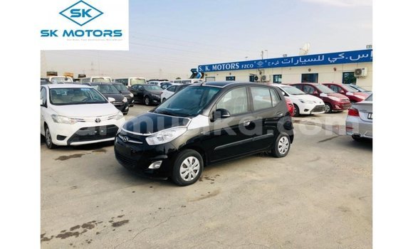 Tenga Imported Hyundai i10 Nhema Mota in Import - Dubai in Harare