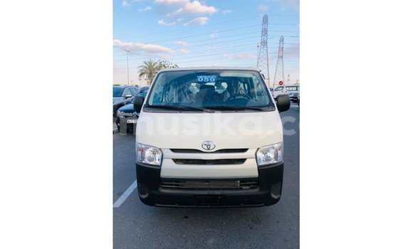 Tenga Imported Toyota Hiace Chena Mota in Import - Dubai in Harare Tenga Imported Toyota Hiace Chena Mota in Import - Dubai in Harare