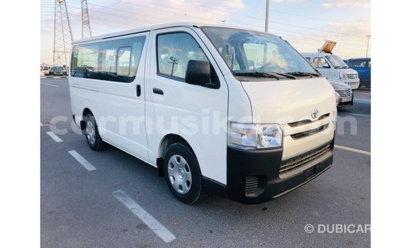 Tenga Imported Toyota Hiace Chena Mota in Import - Dubai in Harare Tenga Imported Toyota Hiace Chena Mota in Import - Dubai in Harare