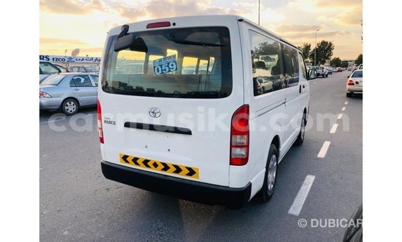 Tenga Imported Toyota Hiace Chena Mota in Import - Dubai in Harare Tenga Imported Toyota Hiace Chena Mota in Import - Dubai in Harare