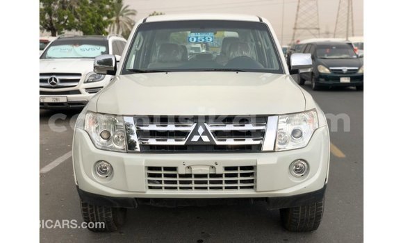 Buy Import Mitsubishi Pajero White Car in Import - Dubai in Harare Buy Import Mitsubishi Pajero White Car in Import - Dubai in Harare