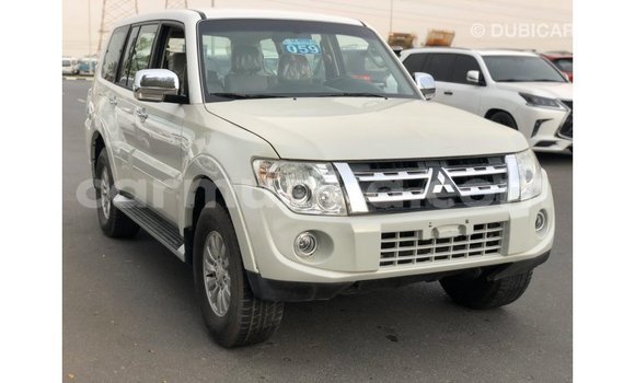 Buy Import Mitsubishi Pajero White Car in Import - Dubai in Harare Buy Import Mitsubishi Pajero White Car in Import - Dubai in Harare