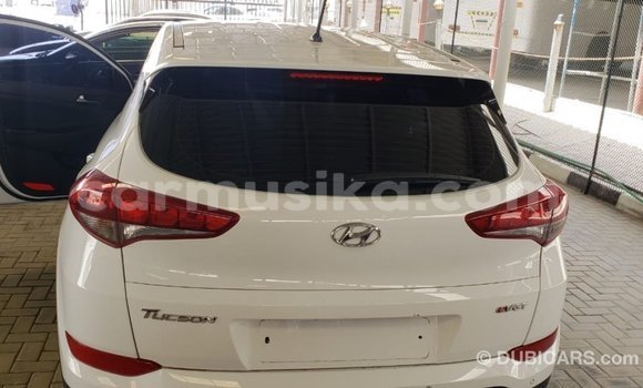 Buy Import Hyundai Tucson White Car in Import - Dubai in Harare Buy Import Hyundai Tucson White Car in Import - Dubai in Harare