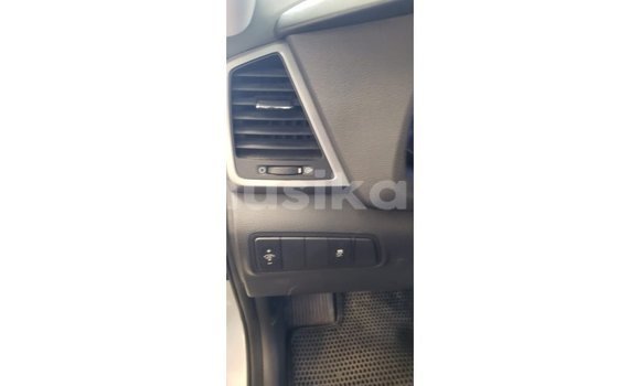 Buy Import Hyundai Tucson White Car in Import - Dubai in Harare Buy Import Hyundai Tucson White Car in Import - Dubai in Harare
