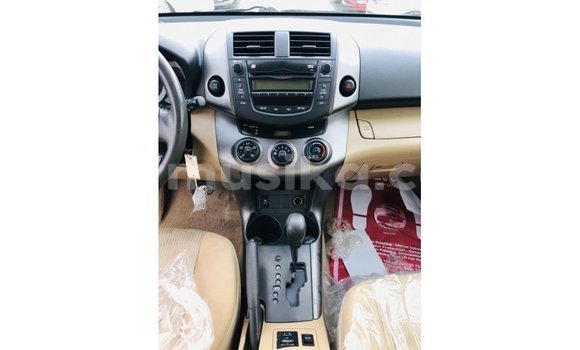 Buy Import Toyota HiAce Black Truck in Import - Dubai in Harare Buy Import Toyota HiAce Black Truck in Import - Dubai in Harare