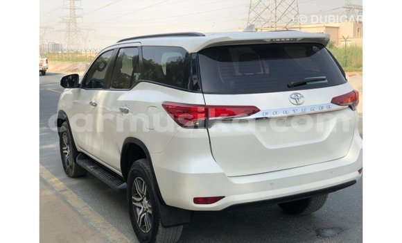 Buy Import Toyota Fortuner White Car in Import - Dubai in Harare Buy Import Toyota Fortuner White Car in Import - Dubai in Harare