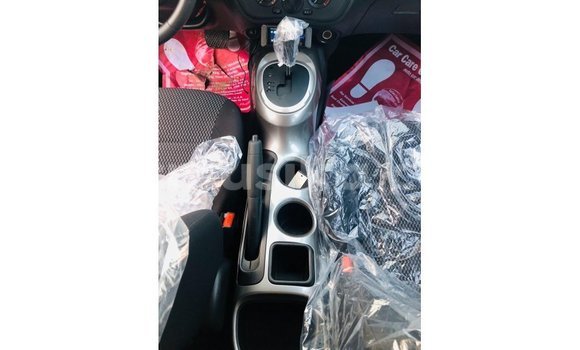 Acheter Import Voiture Nissan Juke Rouge à Import - Dubai, Harare Acheter Import Voiture Nissan Juke Rouge à Import - Dubai, Harare