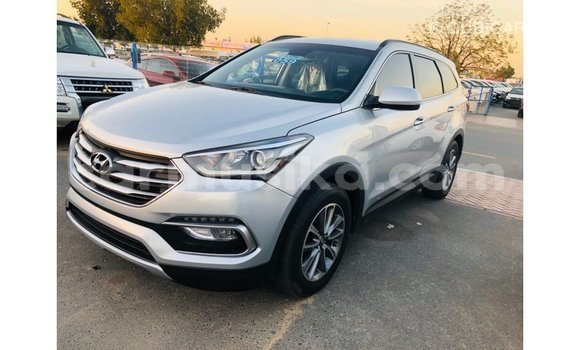 Tenga Imported Hyundai Santa Fe Zvimwe Mota in Import - Dubai in Harare Tenga Imported Hyundai Santa Fe Zvimwe Mota in Import - Dubai in Harare