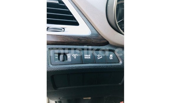 Tenga Imported Hyundai Santa Fe Zvimwe Mota in Import - Dubai in Harare Tenga Imported Hyundai Santa Fe Zvimwe Mota in Import - Dubai in Harare