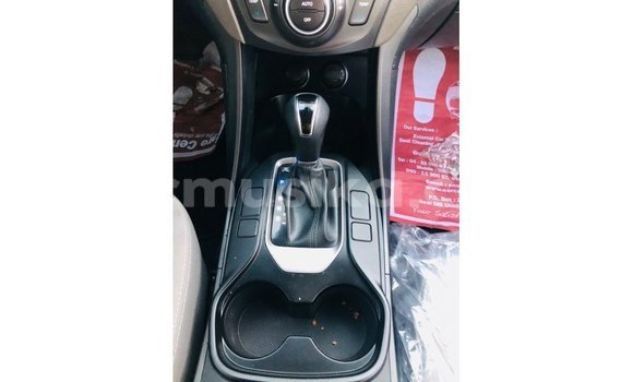 Tenga Imported Hyundai Santa Fe Zvimwe Mota in Import - Dubai in Harare Tenga Imported Hyundai Santa Fe Zvimwe Mota in Import - Dubai in Harare