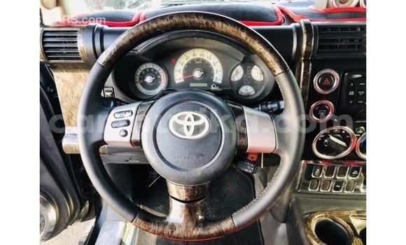 Buy Import Toyota FJ Cruiser Black Car in Import - Dubai in Harare Buy Import Toyota FJ Cruiser Black Car in Import - Dubai in Harare