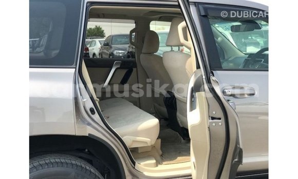 Tenga Imported Toyota Prado Bhurawuni Mota in Import - Dubai in Harare Tenga Imported Toyota Prado Bhurawuni Mota in Import - Dubai in Harare