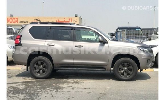 Tenga Imported Toyota Prado Bhurawuni Mota in Import - Dubai in Harare Tenga Imported Toyota Prado Bhurawuni Mota in Import - Dubai in Harare