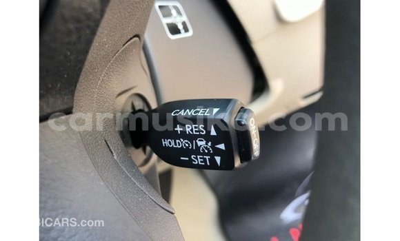 Tenga Imported Toyota Prado Bhurawuni Mota in Import - Dubai in Harare Tenga Imported Toyota Prado Bhurawuni Mota in Import - Dubai in Harare