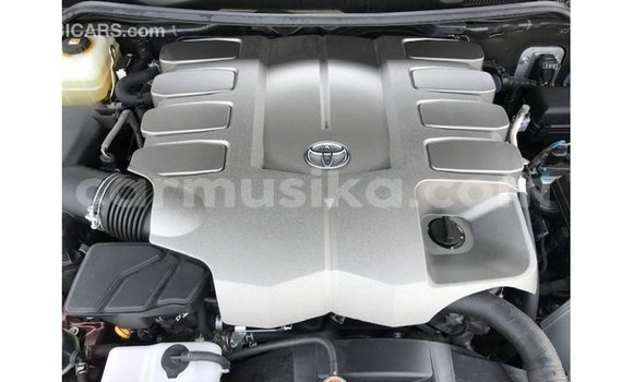 Nunua Imported Toyota Land Cruiser Nyekundu Gari ndani ya Import - Dubai nchini Harare Nunua Imported Toyota Land Cruiser Nyekundu Gari ndani ya Import - Dubai nchini Harare