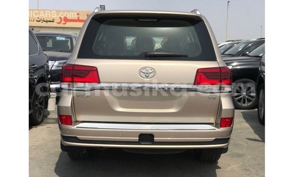 Tenga Imported Toyota Land Cruiser Zvimwe Mota in Import - Dubai in Harare Tenga Imported Toyota Land Cruiser Zvimwe Mota in Import - Dubai in Harare