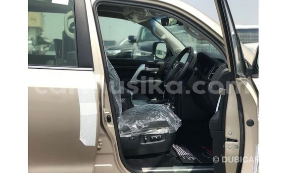 Tenga Imported Toyota Land Cruiser Zvimwe Mota in Import - Dubai in Harare Tenga Imported Toyota Land Cruiser Zvimwe Mota in Import - Dubai in Harare