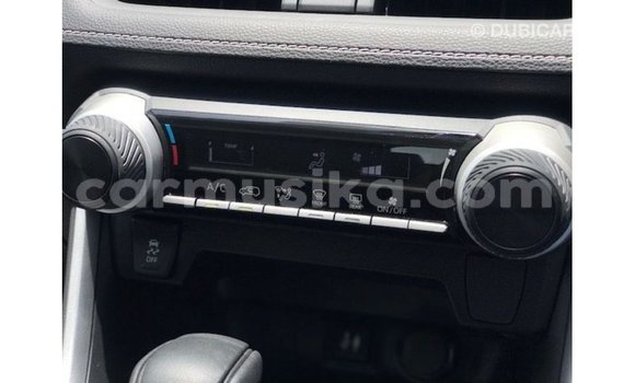 Buy Import Toyota HiAce White Truck in Import - Dubai in Harare Buy Import Toyota HiAce White Truck in Import - Dubai in Harare