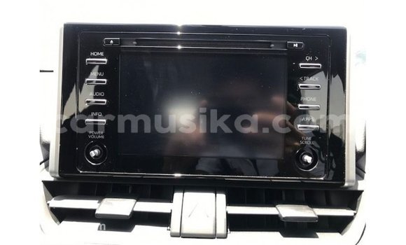 Buy Import Toyota HiAce White Truck in Import - Dubai in Harare Buy Import Toyota HiAce White Truck in Import - Dubai in Harare