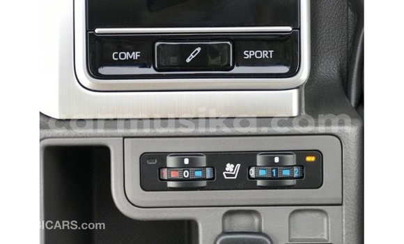 Tenga Imported Toyota Prado Chena Mota in Import - Dubai in Harare Tenga Imported Toyota Prado Chena Mota in Import - Dubai in Harare