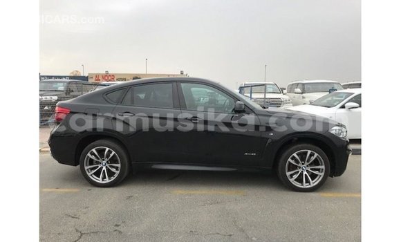 Nunua Imported BMW X6 Nyeusi Gari ndani ya Import - Dubai nchini Harare Nunua Imported BMW X6 Nyeusi Gari ndani ya Import - Dubai nchini Harare